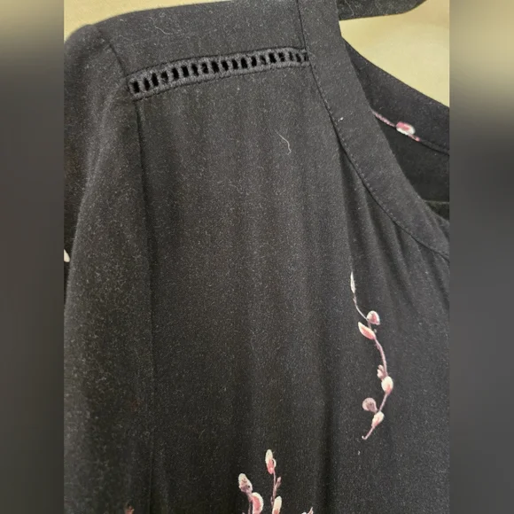 Soyaconcept | Black Floral Button-Front Tunic Top w/ Pink Branch Print, Size S - Picture 9 of 10